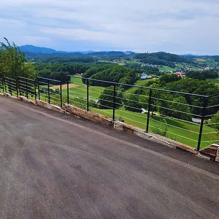 Brioni Hills - Premium Escape Ferienhaus *